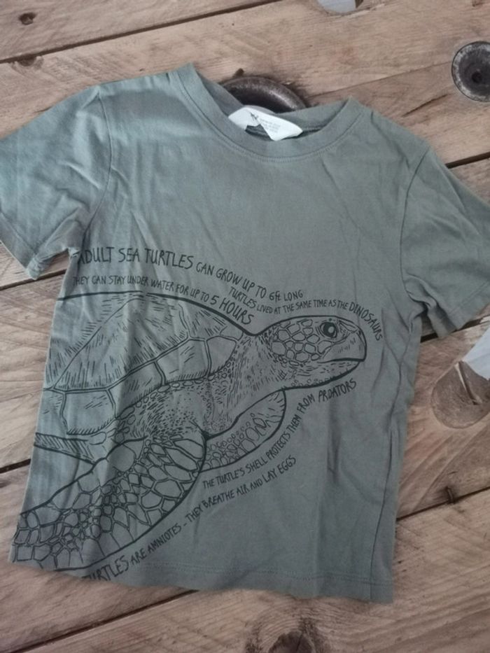 T-shirt.