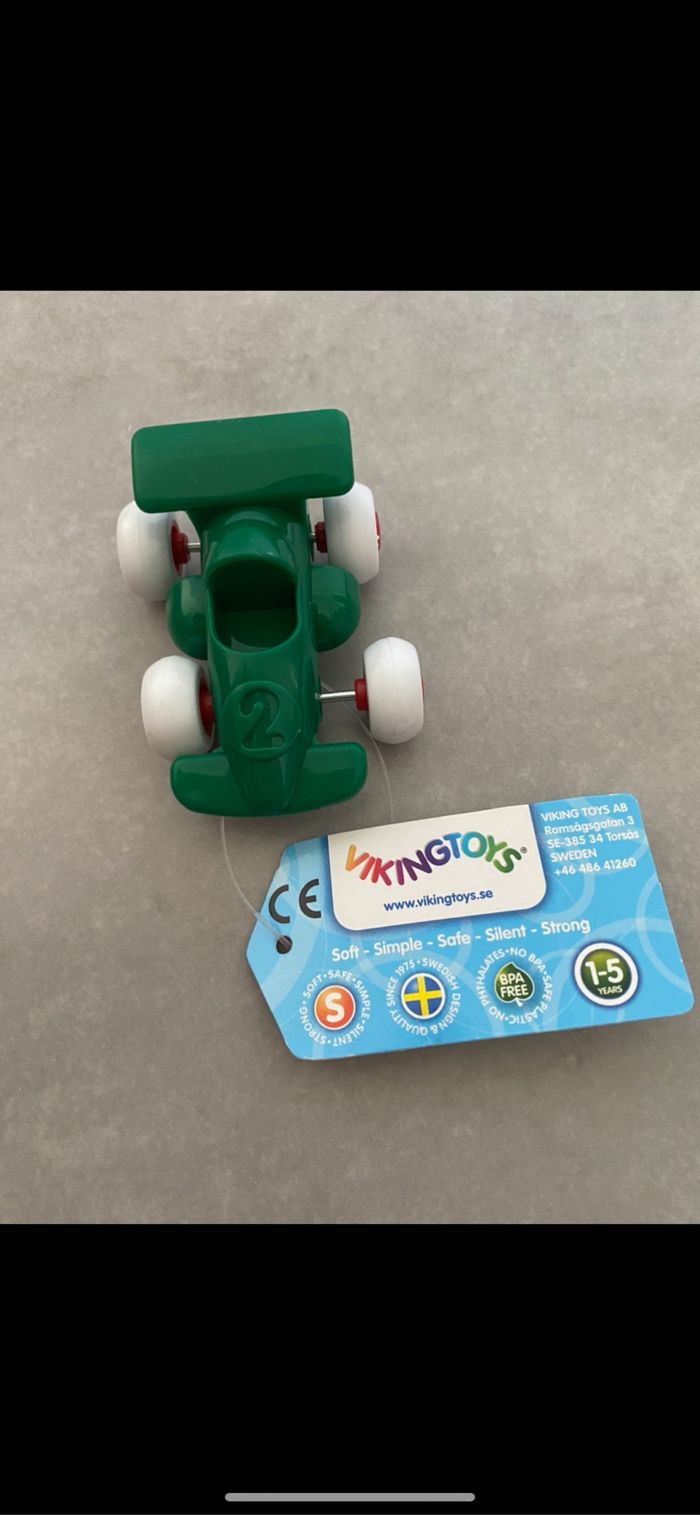 Voiture verte Formule 1 - photo numéro 3