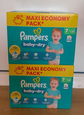 Lot couches Pampers baby dry taille 7 