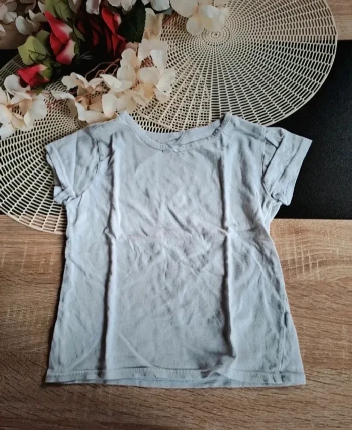 Lot de 4 tee-shirt, taille 6-8 ans - photo numéro 5