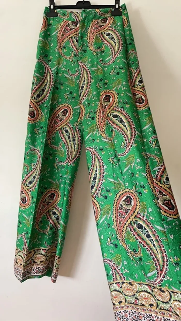 Pantalon imprimée taille haute Zara taille XS - photo numéro 4