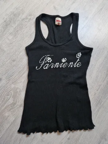 Débardeur Farniente Jennyfer noir et blanc indiqué taille S mais convient à un XS