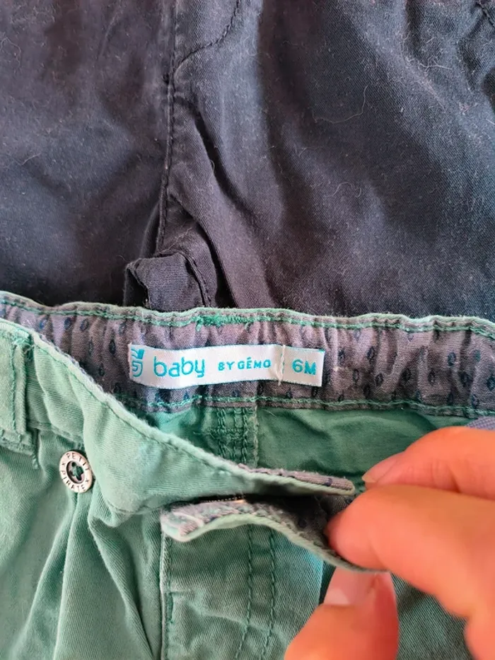 Lot de 4 pantalons chinos bébé garçon 6 mois - Gémo & Kiabi - photo numéro 3