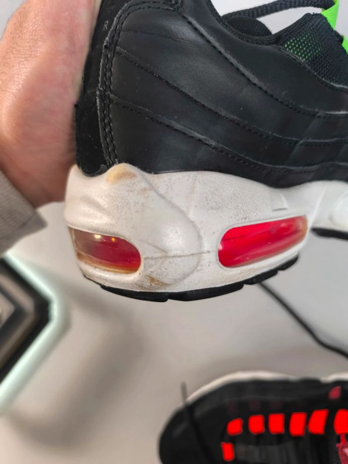 Baskets Nike air max 95 Worldwide black noir pointure 38.5 bon état - photo numéro 13