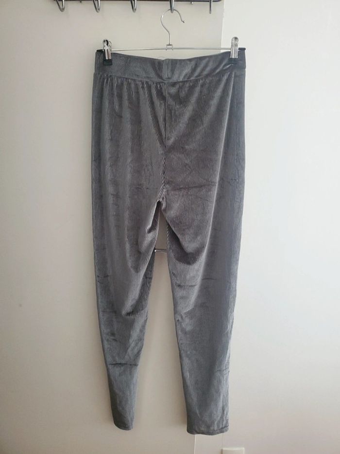 Pantalon gris souple TS/M - photo numéro 2