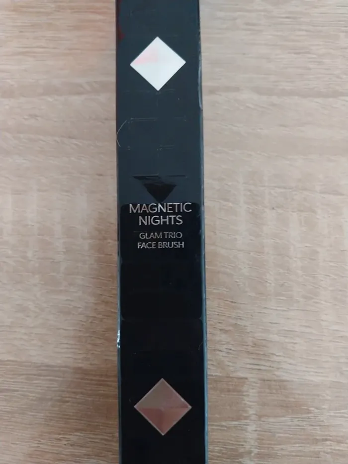 Pinceau Blush Kiko Magnetic Nights - photo numéro 2