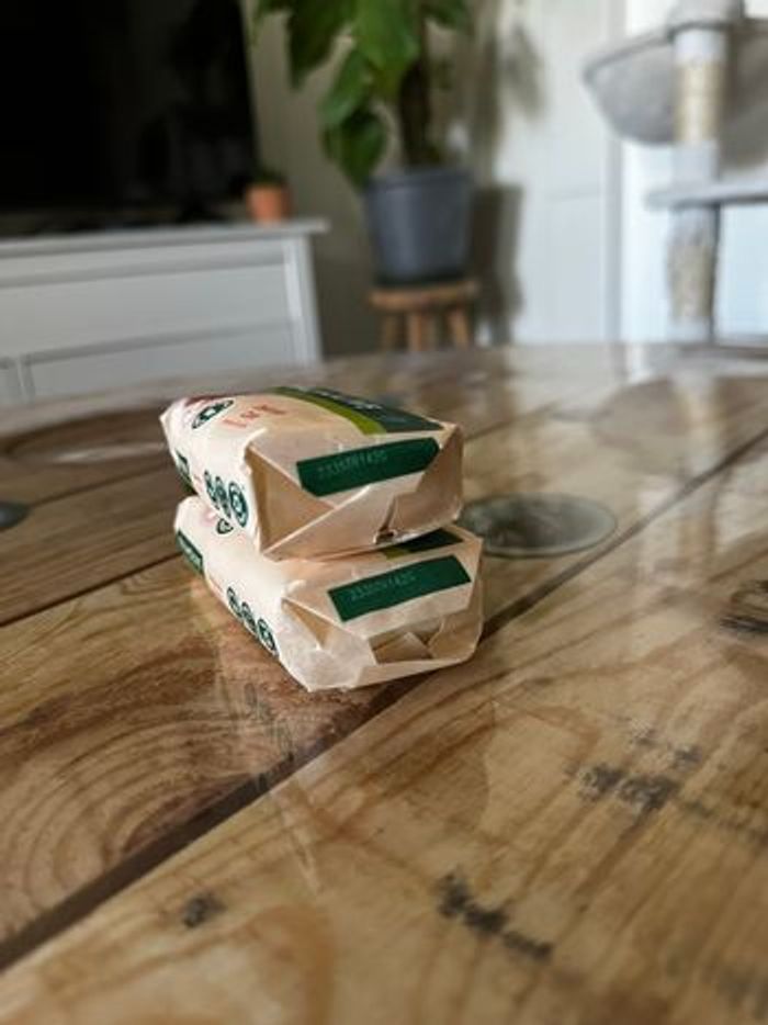 Lot de 2 savons neufs Palmolive (emballage abîmé avec le temps) - photo numéro 2