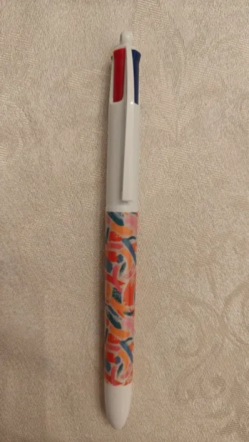 Stylo Bic 4 couleurs Édition Limitée Cultura NEUF