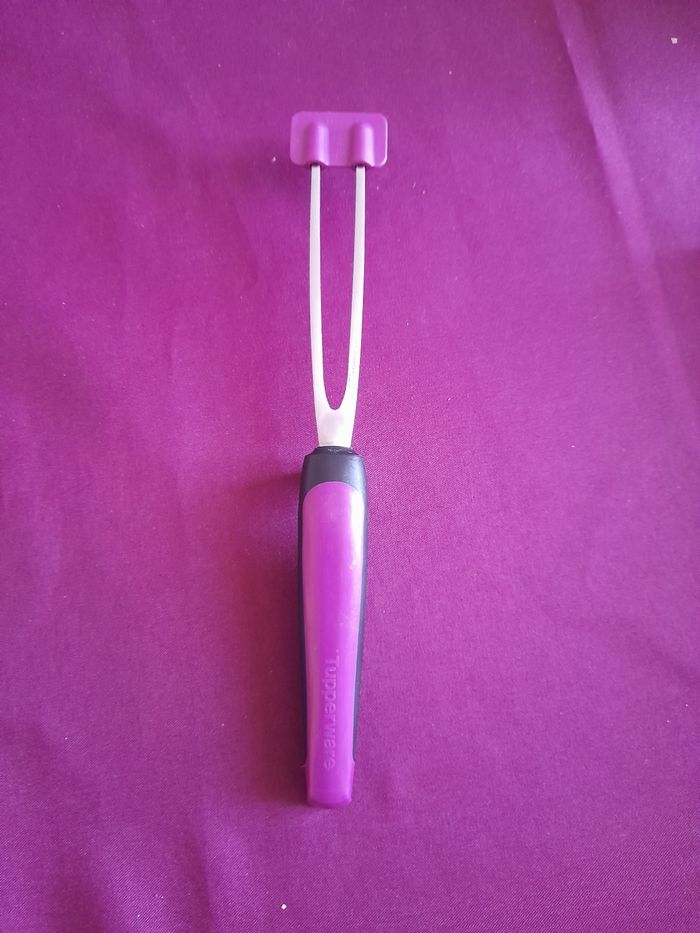 Broche à viande tupperware