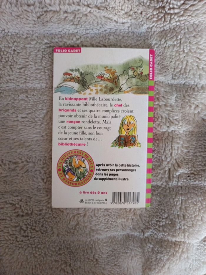 L'enlèvement de la bibliothécaire - photo numéro 2