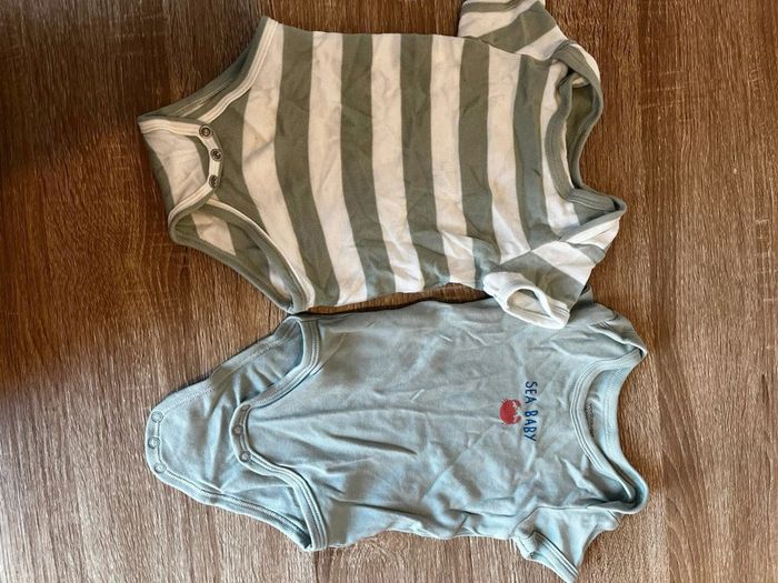 Lot vêtements 6 mois - photo numéro 17