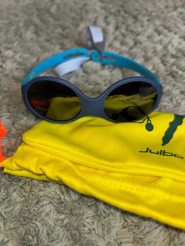 Lunette de soleil bébé