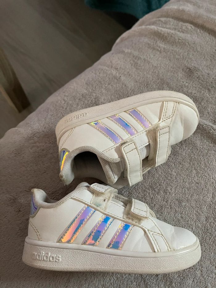 Basket adidas fille taille 23 - photo numéro 2