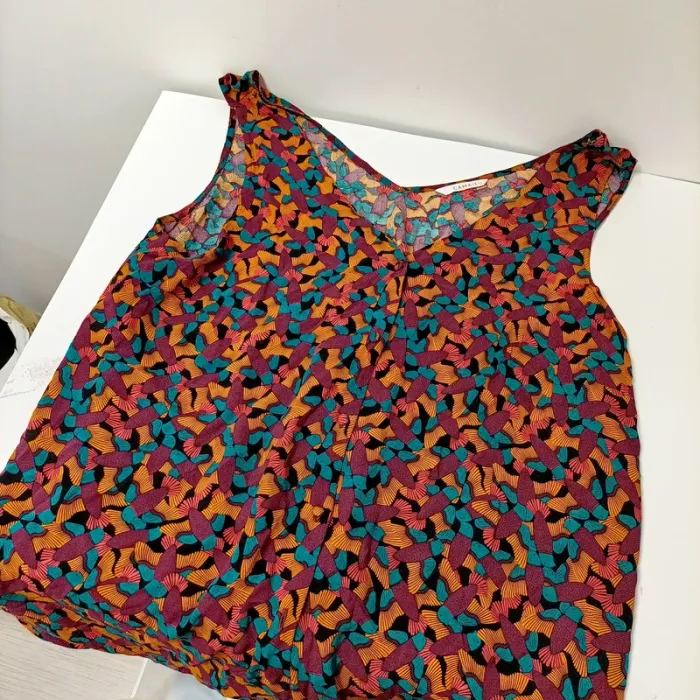 11 hauts femme multi tailles t-shirts débardeurs et tops variés LOT036 - photo numéro 10