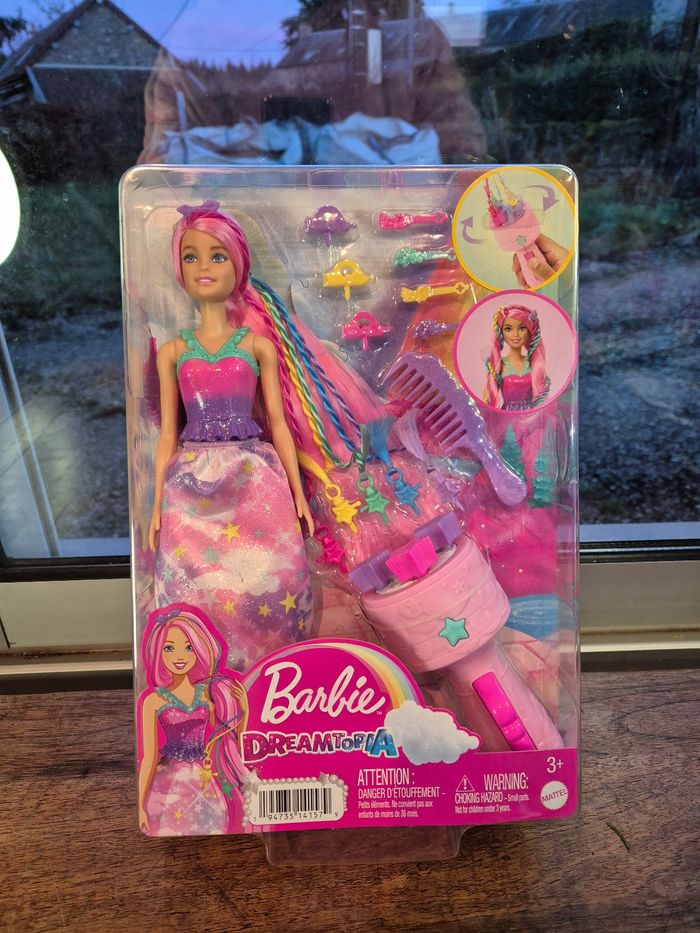 Barbie tresses magiques