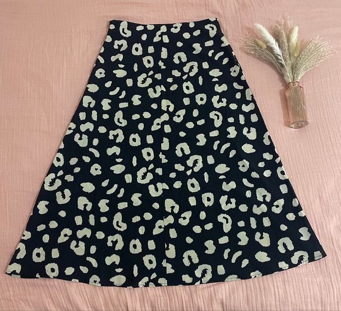 Jupe longue noir, motif léopards, avec fente, pour femme - photo numéro 2