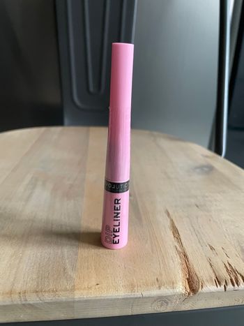 Maquillage Eye-liner Revolution - Teinte Pink - Neuf et Scellé