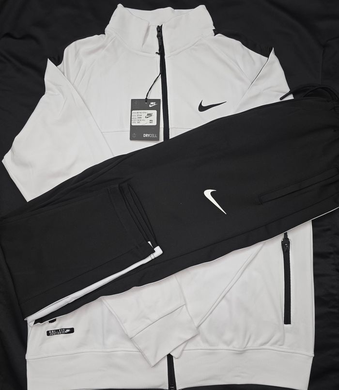 Ensemble de sport blanc et noir - photo numéro 2