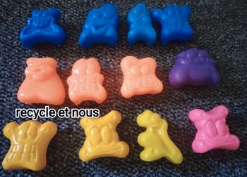 12 figurines vintage '' les jojos ''