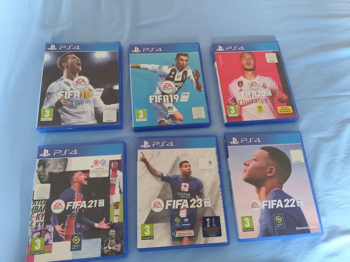 Lot de 6 jeux FIFA pour ps4 - photo numéro 1