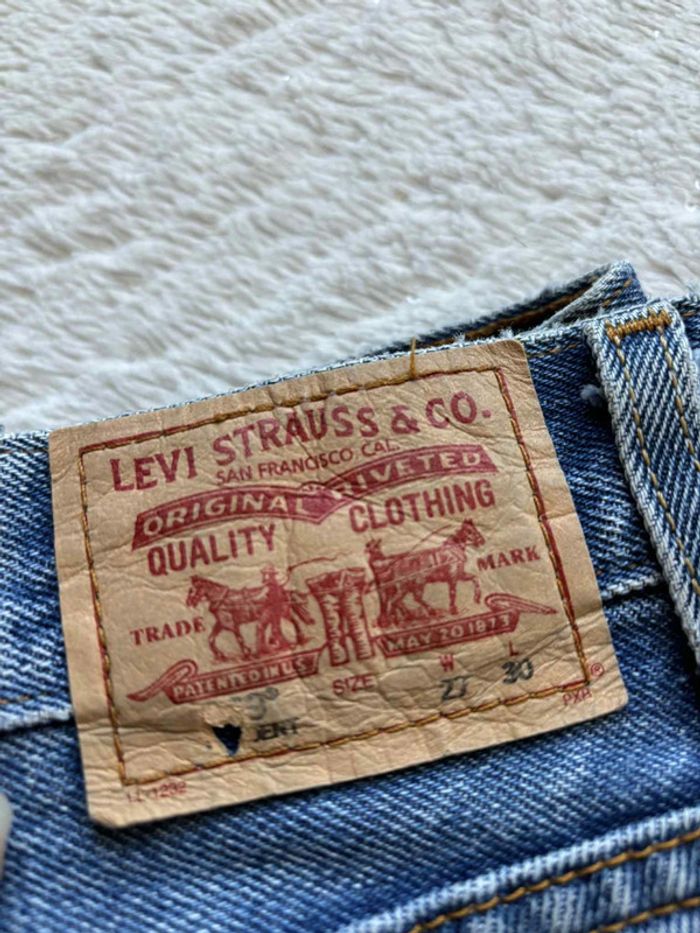 Jean Levi’s  homme 569 Loose straight W27 L30 36/38 S  – coupe ample straight, bleu clair 00s y2k - photo numéro 2