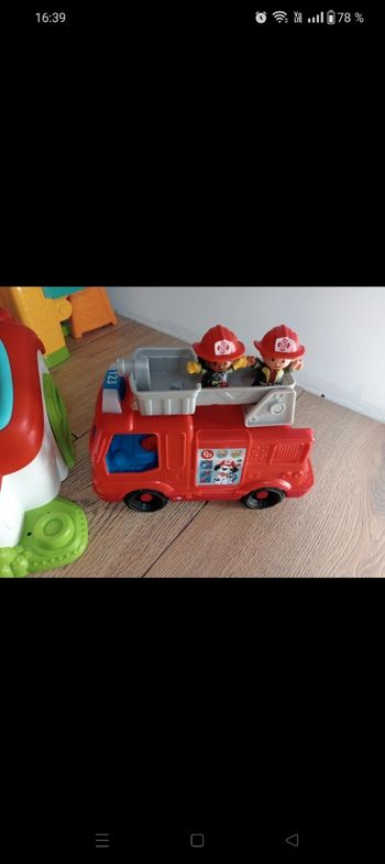 Camion pompier musical little people 
