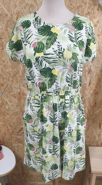 Robe d'été motifs palmiers et fruits Taille 40/42