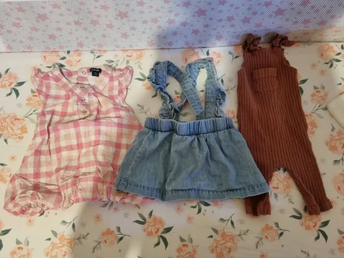 Robes et combinaison 3 mois