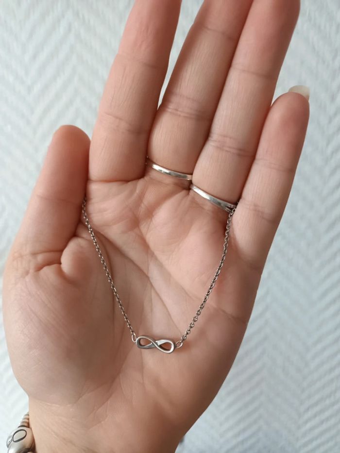 Collier signe infini