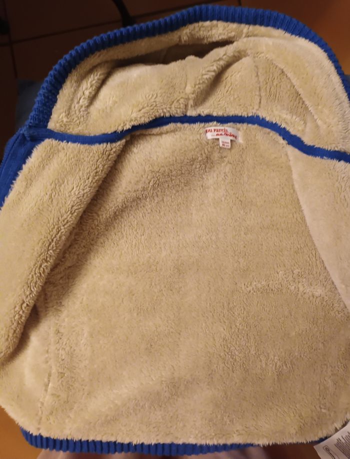 Veste fourrée à capuche du pareil .. au même 24 mois bleu - photo numéro 3