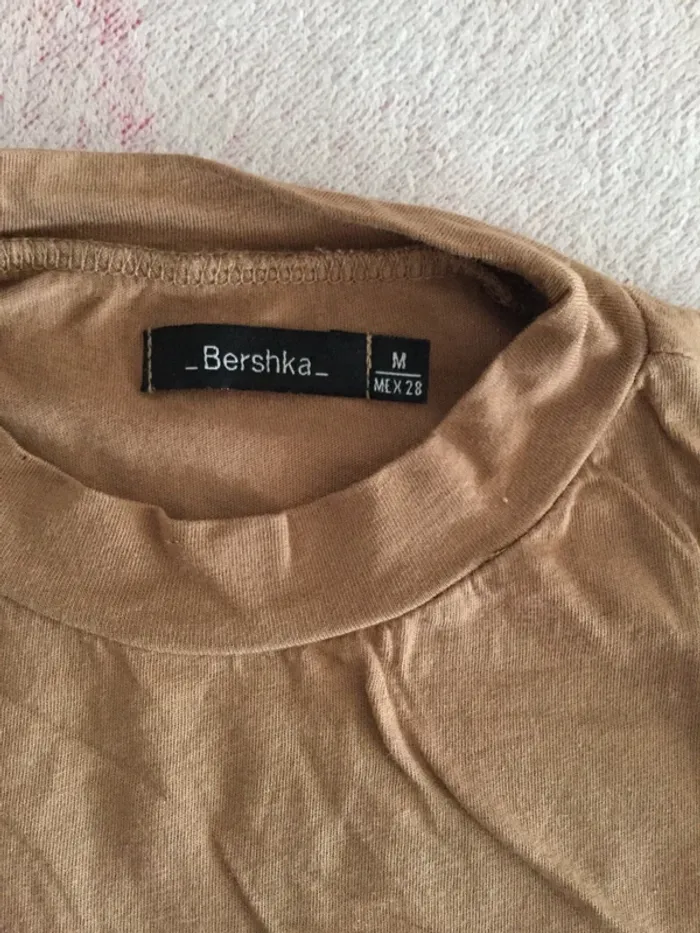 Tee shirt Bershka femme taille S - photo numéro 3