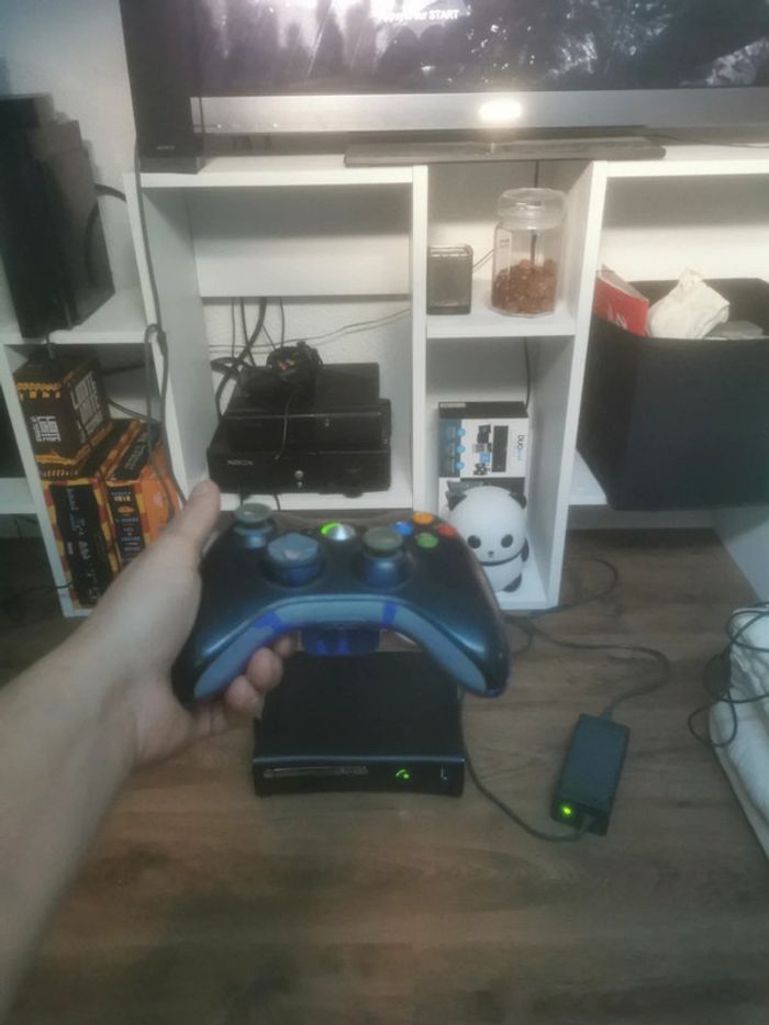 Xbox360 120g +manette - photo numéro 3