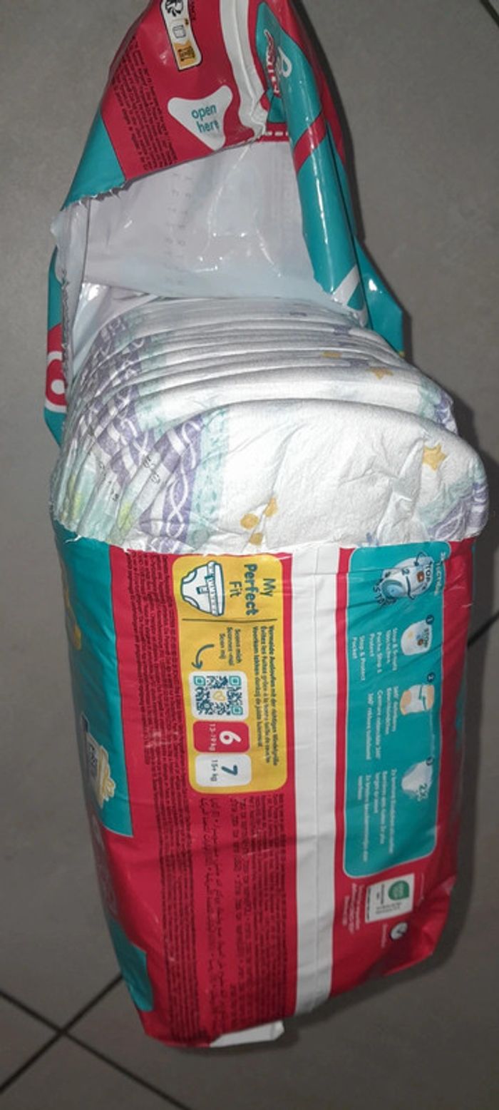 Paquet de couche pampers baby-dry pants taille 6 - photo numéro 2
