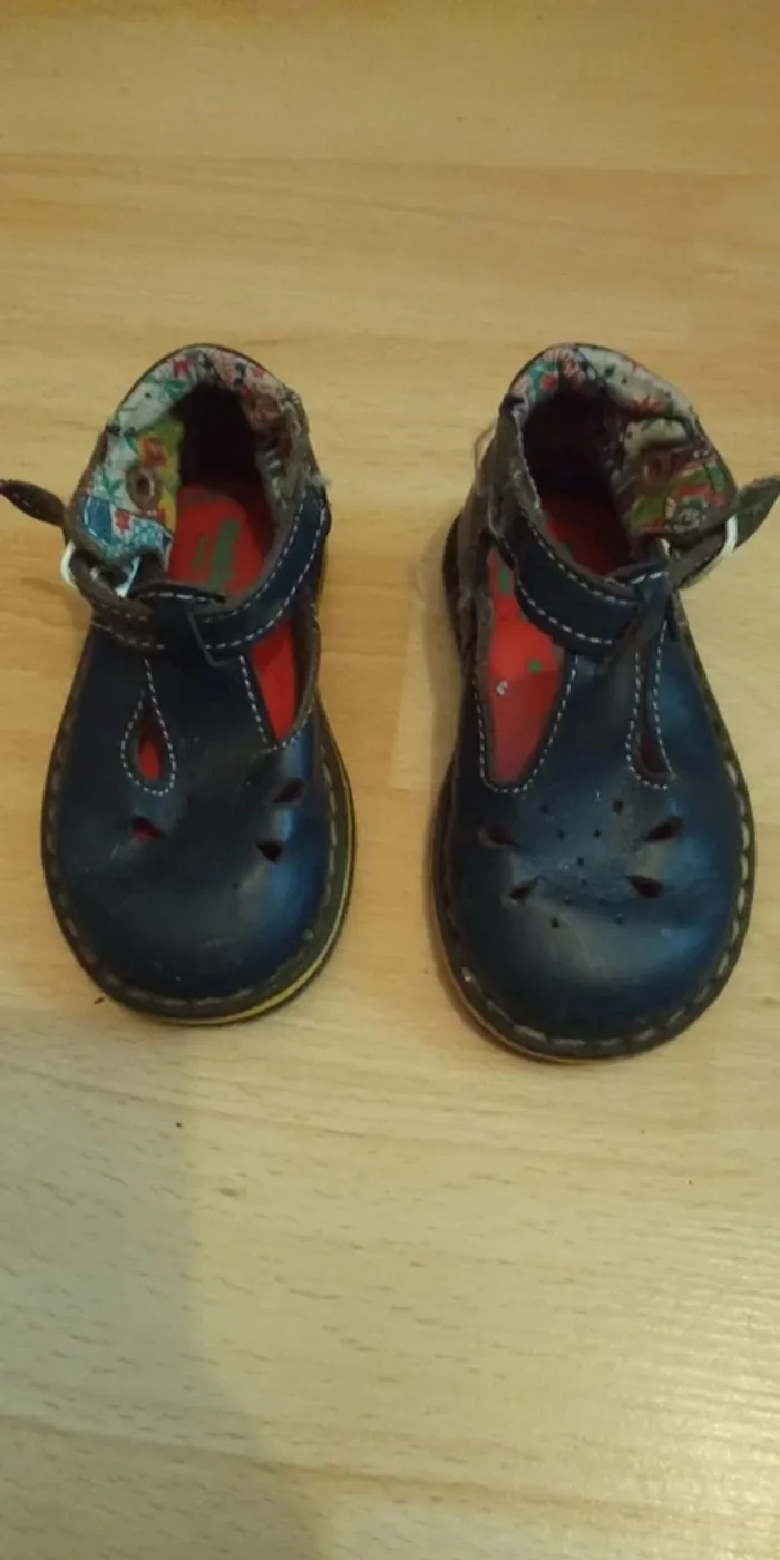 Chaussure 🔄 - photo numéro 2