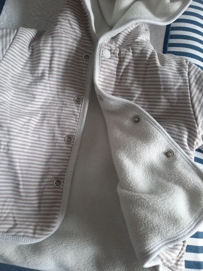 Veste 6mois - photo numéro 4