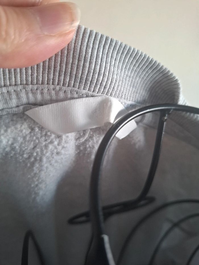 Pull h&m M - photo numéro 2