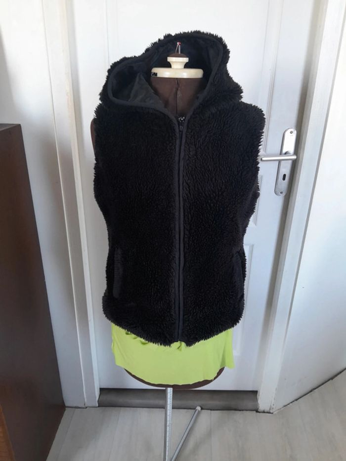 Veste sans manche à capuche zipée Mim