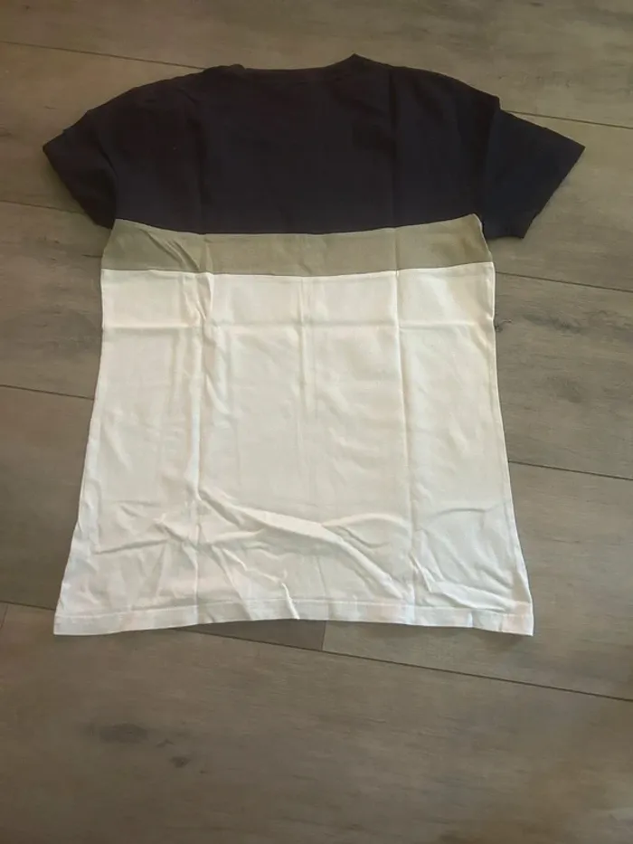 Tee-shirt Hollister xxs - photo numéro 3