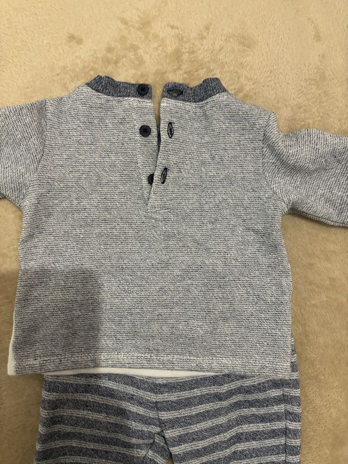 Ensemble 6 mois - photo numéro 2