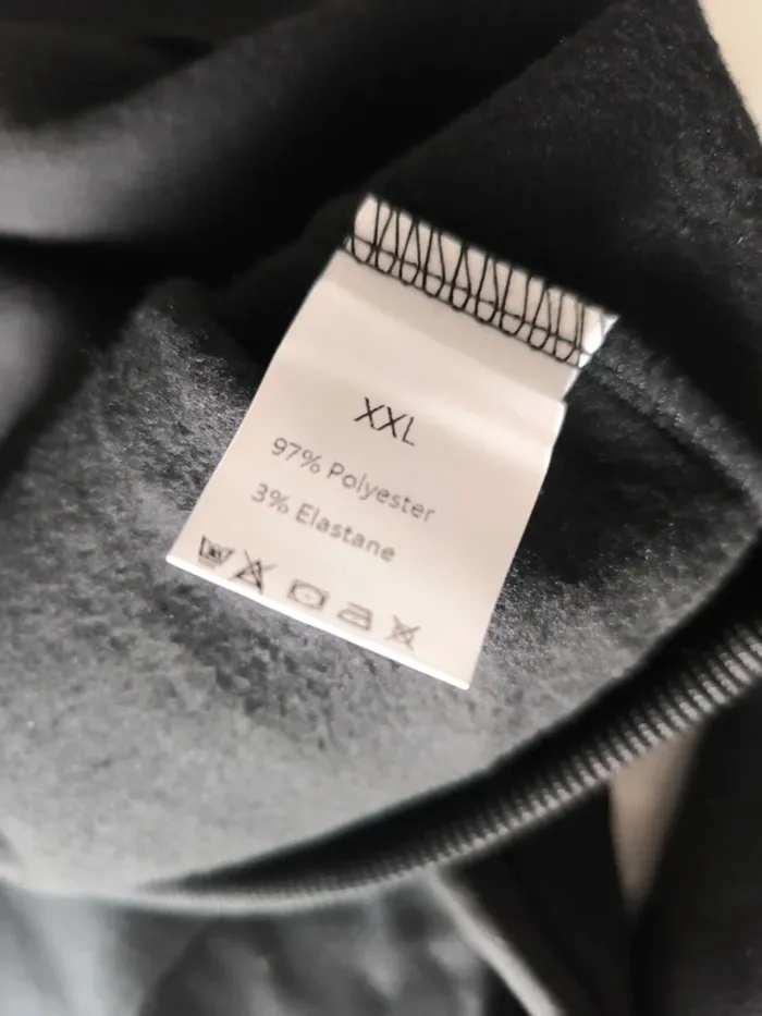 Sweat noir aimes d ange - photo numéro 4