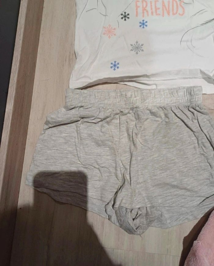 Lot de pyjamas 5/6ans - photo numéro 8