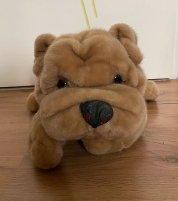 Grande peluche chien
