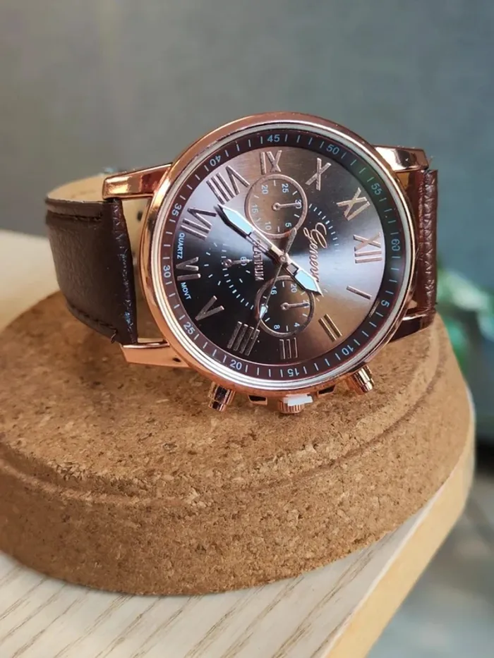 Montre marron, style classique vintage - photo numéro 2