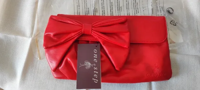 Pochette rouge one step