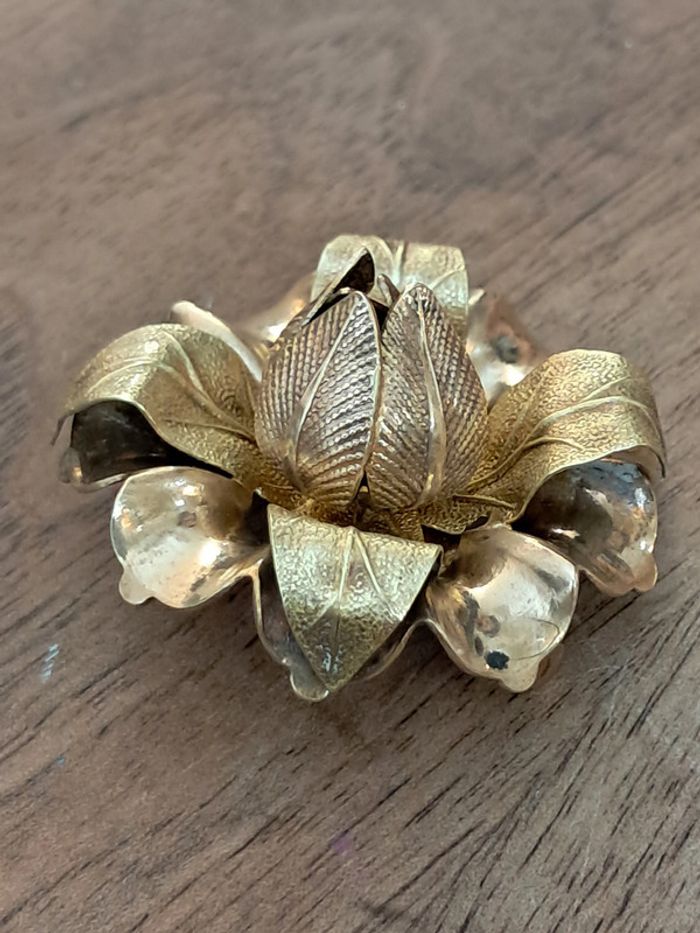 Spectaculaire broche fleur ancienne - photo numéro 2