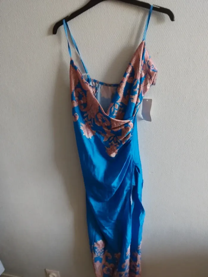 Robe taille 36 - photo numéro 3