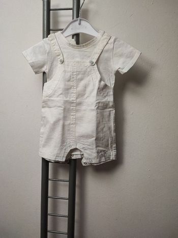 Salopette plus tee-shirt bébé