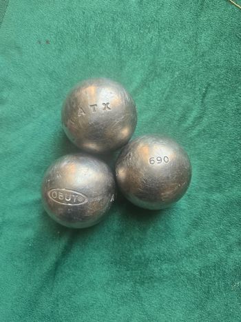 Boule de petaque