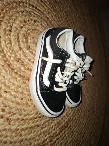 Vans T 28