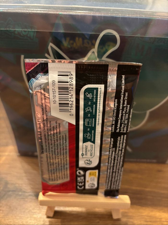 Booster Pokémon Rivalités destinés reconditionné